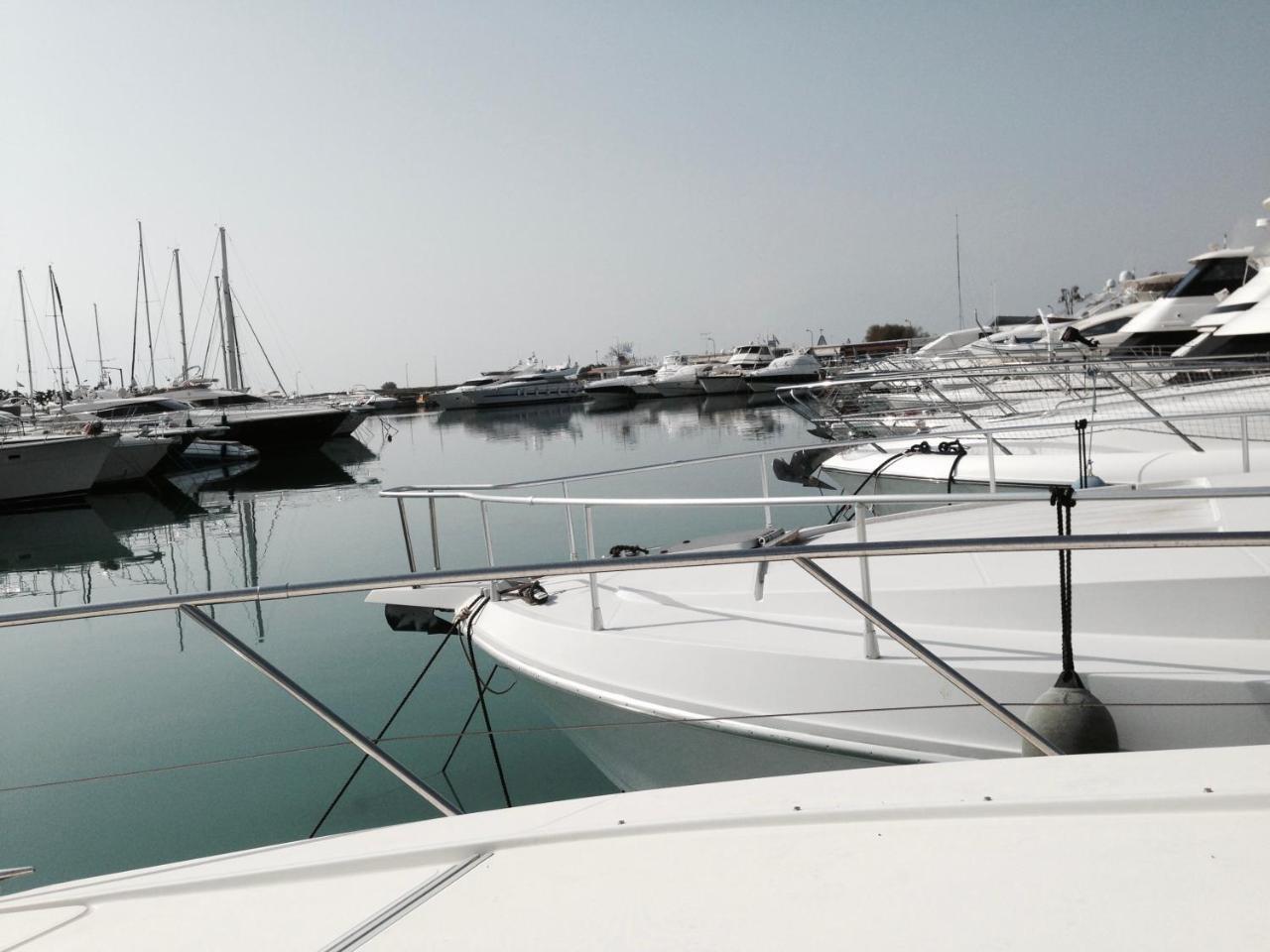 Cosy Apartment In Glyfada Center Athena Bagian luar foto